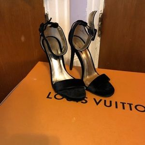 Strait velvet high heeled sandals